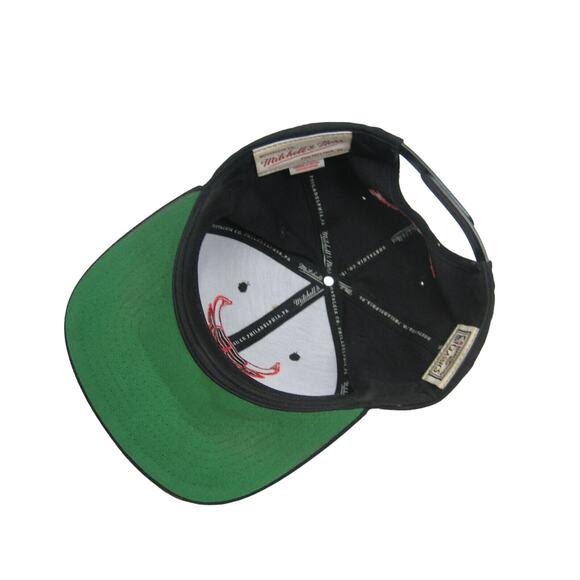 Chicago Bulls Baseball Hat Mitchell & Ness Hardwood Classics Wool Black Red - Picture 5 of 11